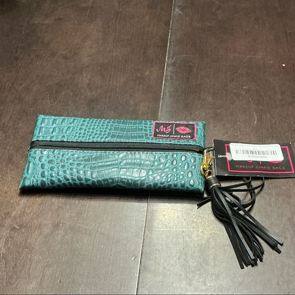Makeup Junkie Shade of Jade mini bag - NWT